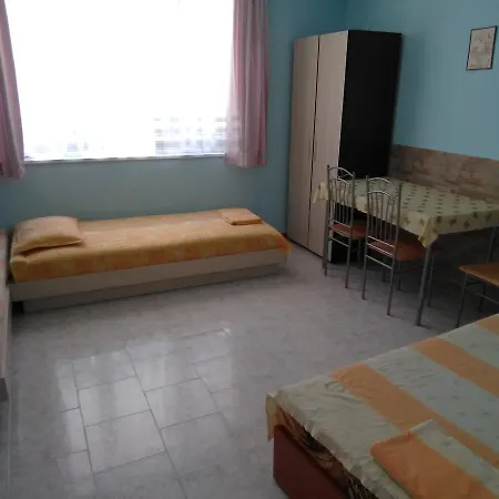 Popovi Guest house *
